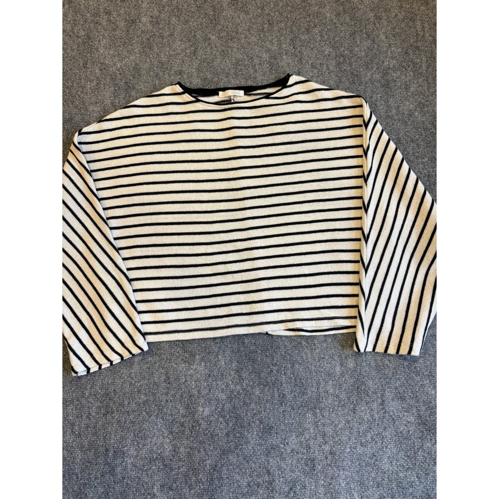 Zara Womens Large Ivory Black Striped Boxy Knit Sweater Long Sleeve Cropped
